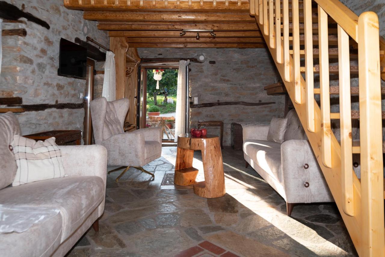 Aristoteli's Stone House Holiday home *