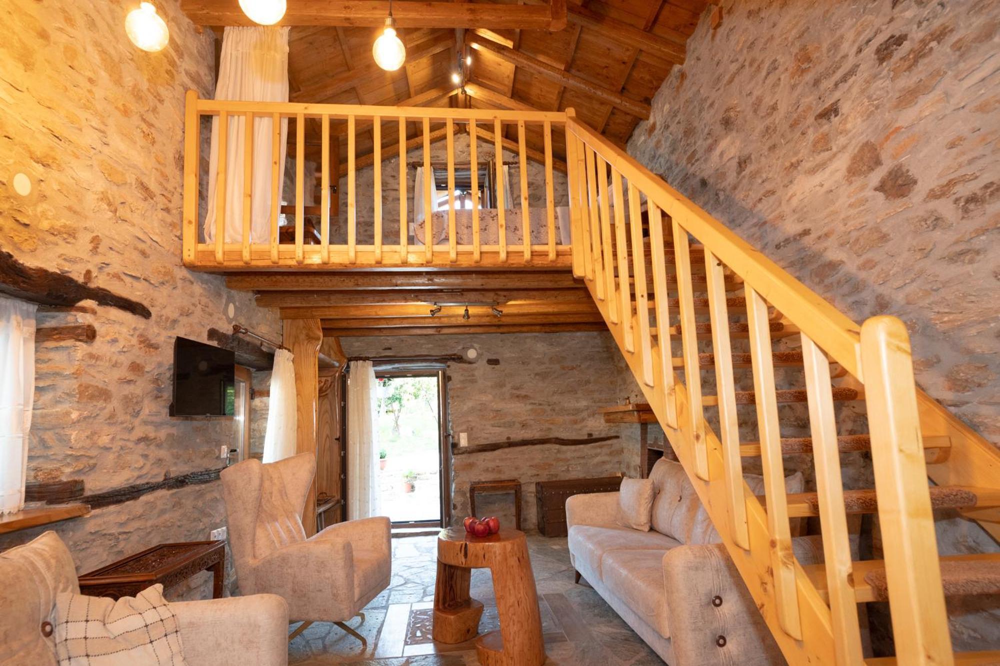 Aristoteli's Stone House Holiday home Makrirrakhi
