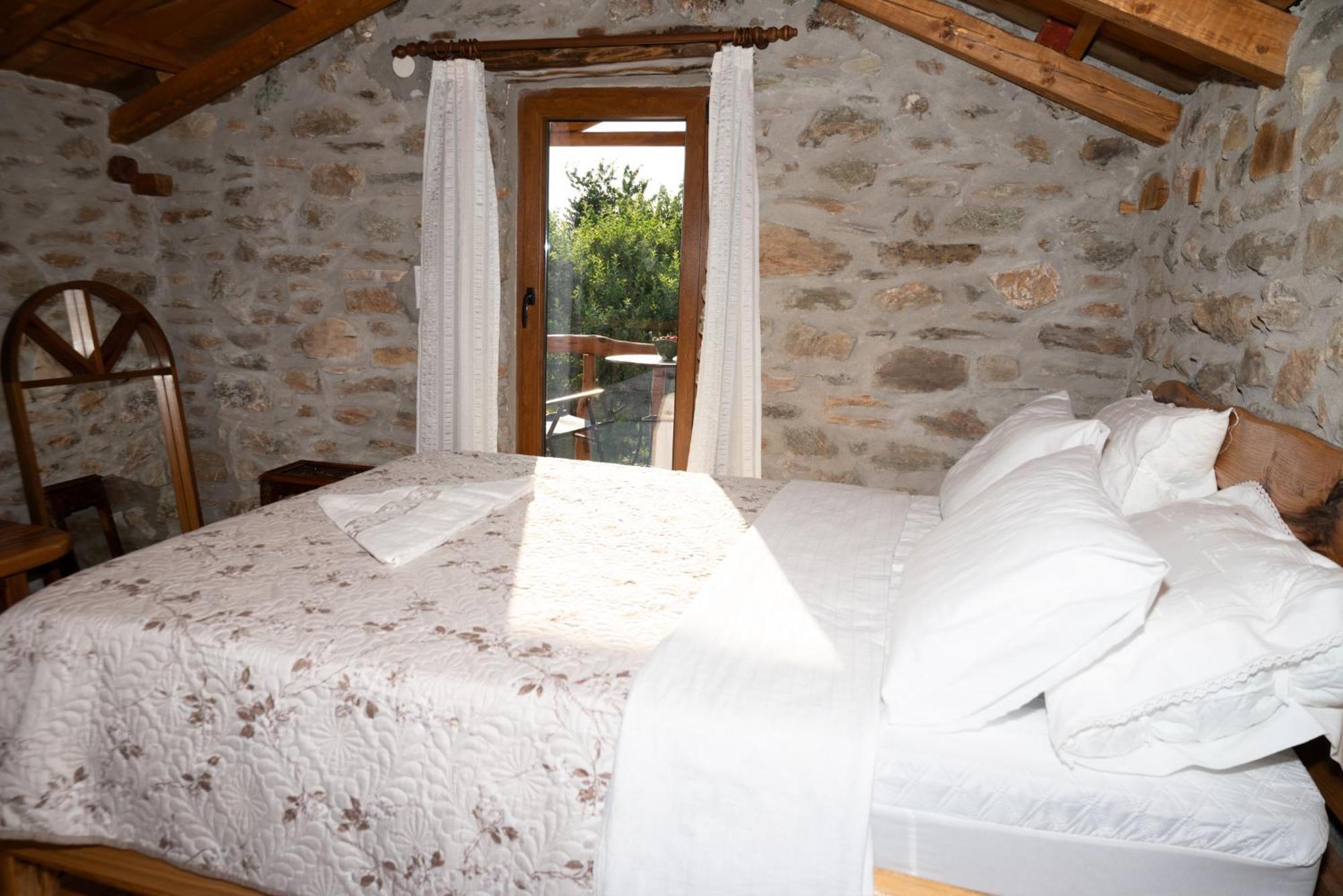 Aristoteli's Stone House Casa vacanze